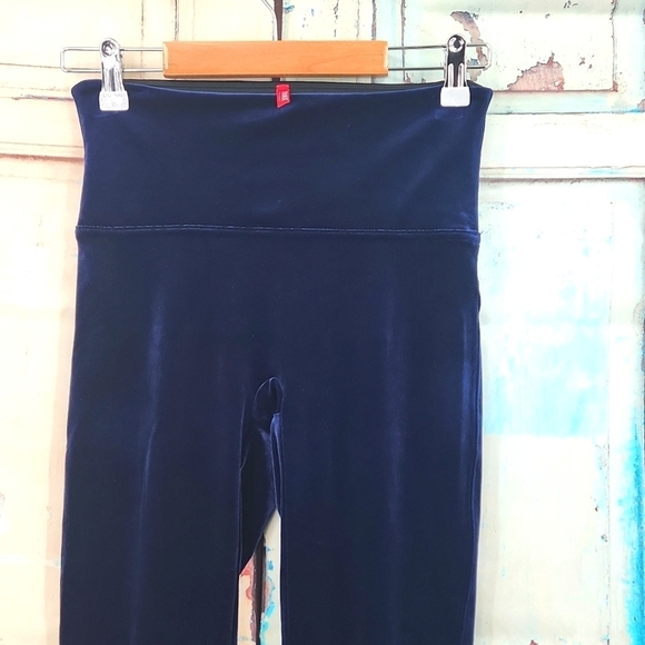 Spanx Blue Velvet Leggings - Picture 3 of 8